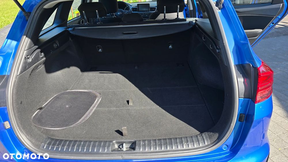 Kia Ceed 1.6 CRDi SCR L - 11