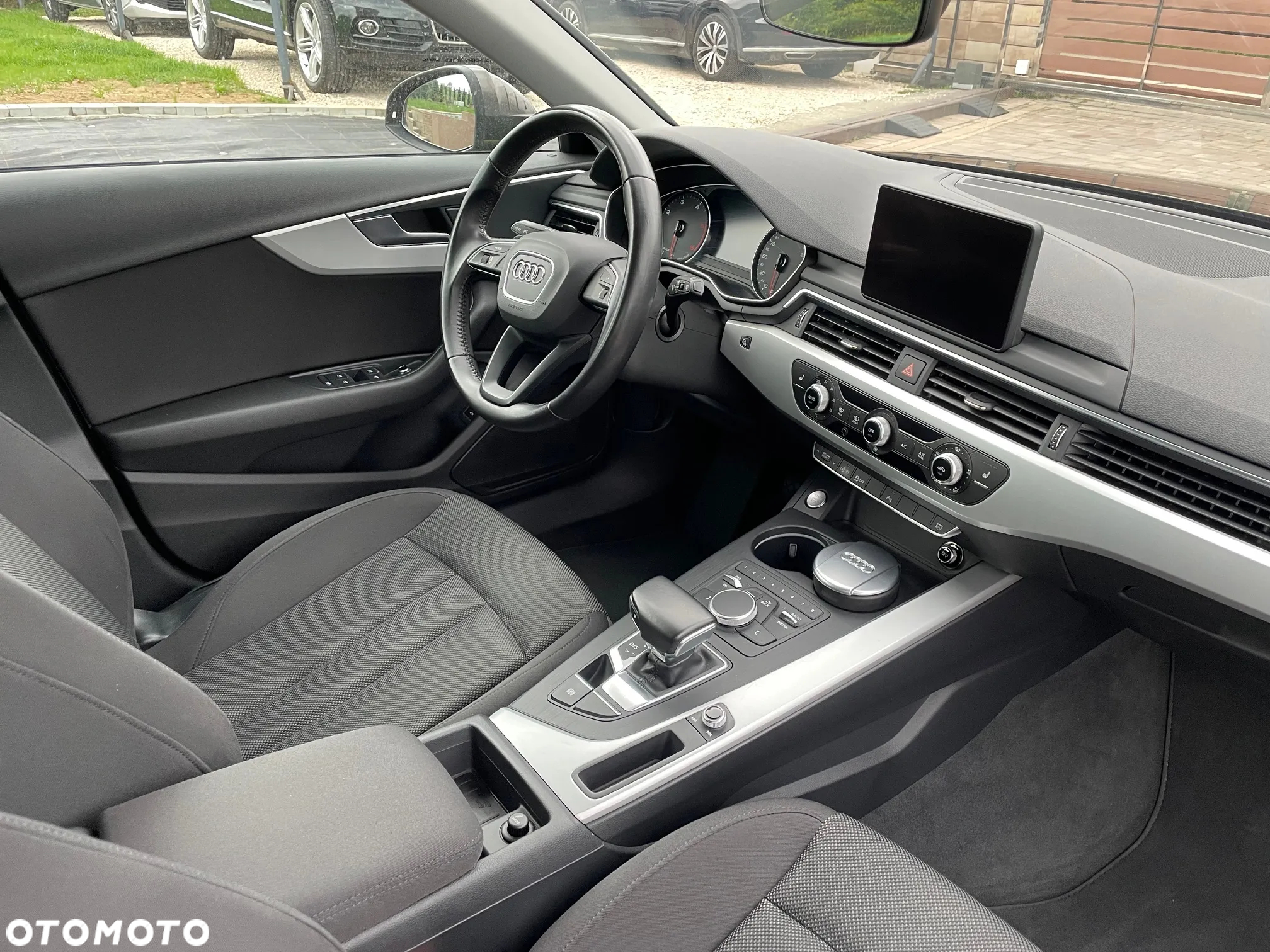 Audi A4 Avant 2.0 TDI ultra S tronic - 23