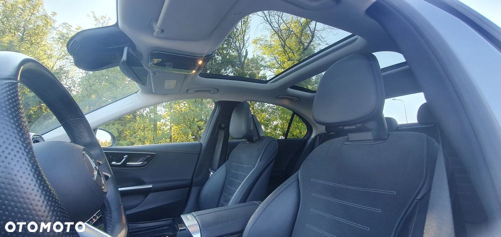 Mercedes-Benz Klasa C 220 d mHEV AMG - 9