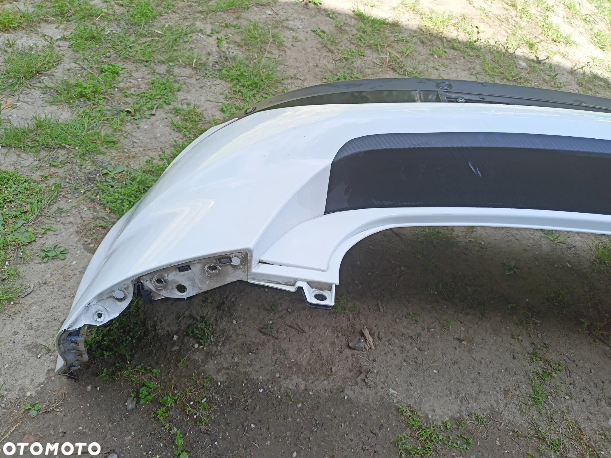 Zderzak tył Seat Ibiza IV 6J 2013-17 biały LB9A 3d, z czujnikami parkowania + belka - 3