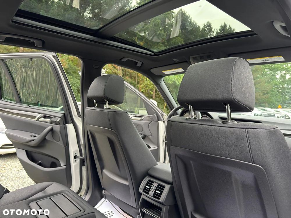 BMW X3 xDrive28i - 22