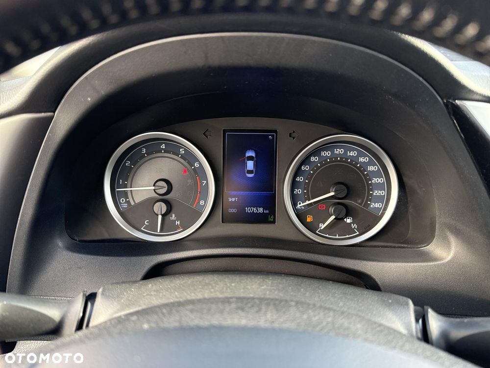 Toyota Corolla 1.6 Comfort - 16