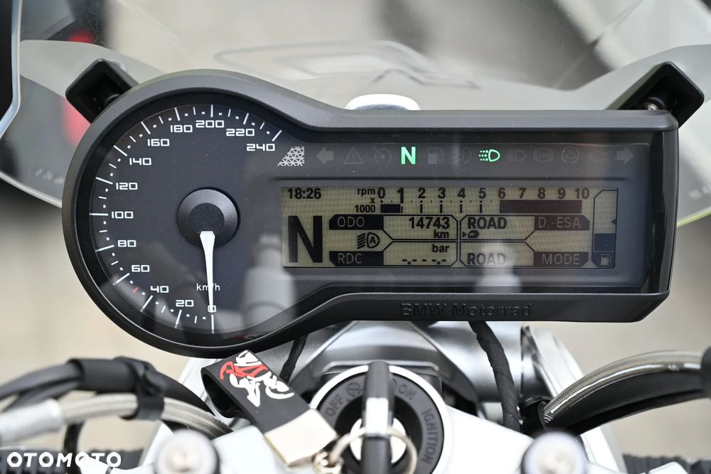 BMW R - 9