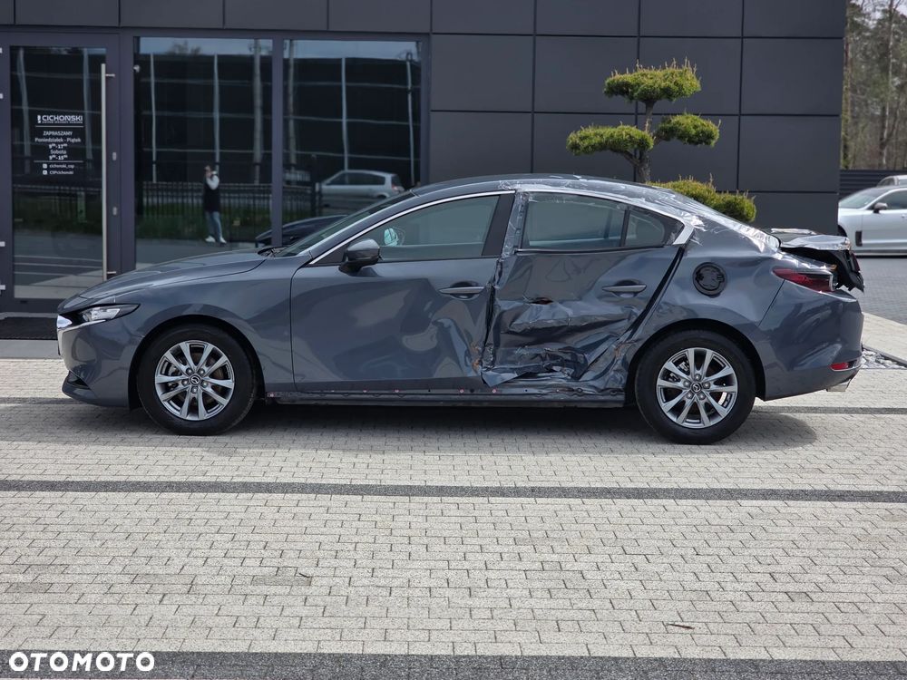 Mazda 3 2.0 mHEV Hikari - 11