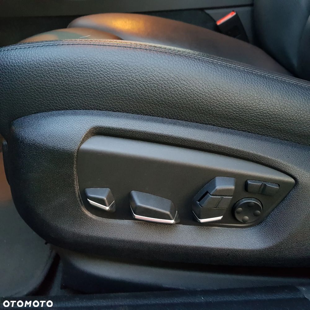BMW Seria 5 530d xDrive - 8