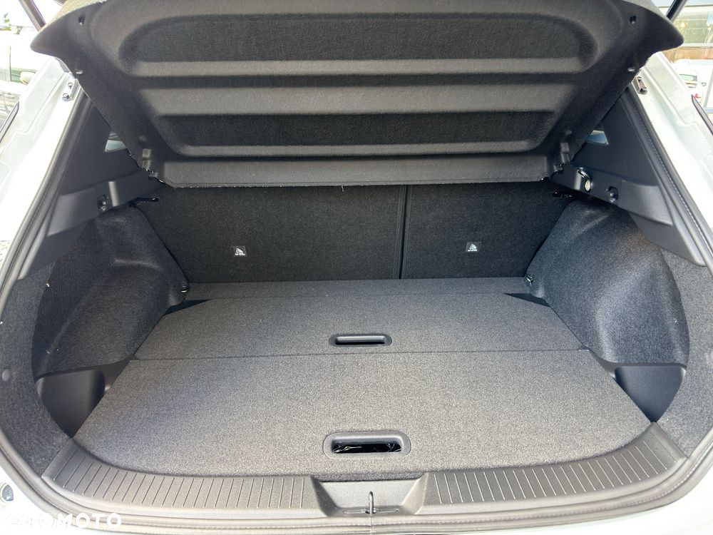 Nissan Qashqai 1.3 DIG-T MHEV N-Connecta Xtronic - 9