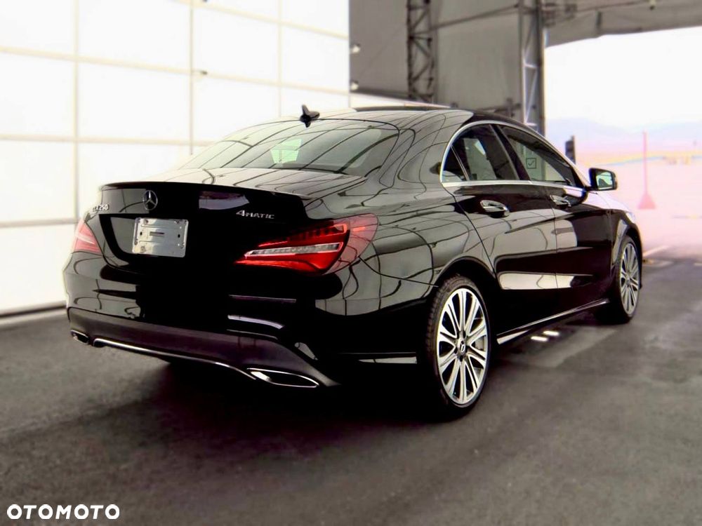 Mercedes-Benz CLA 250 4-Matic AMG Line - 5