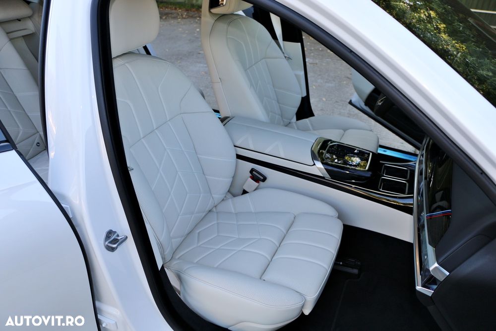 BMW Seria 7 - 27