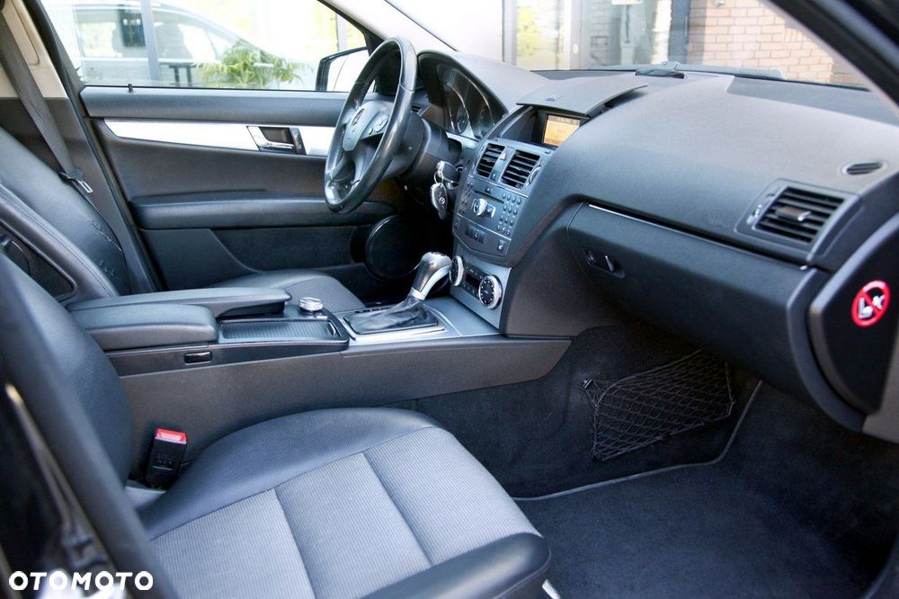 Mercedes-Benz Klasa C 200 7G-TRONIC Avantgarde Edition - 11