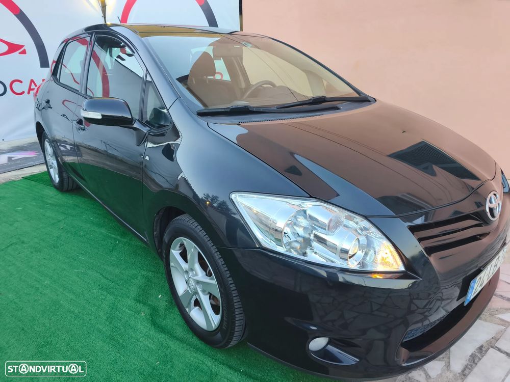 Toyota Auris 1.4 VVT-i AC+VSC - 28