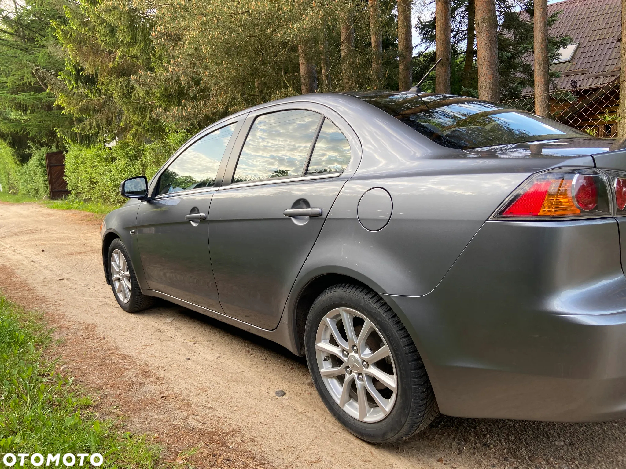 Mitsubishi Lancer 1.6 Invite - 5