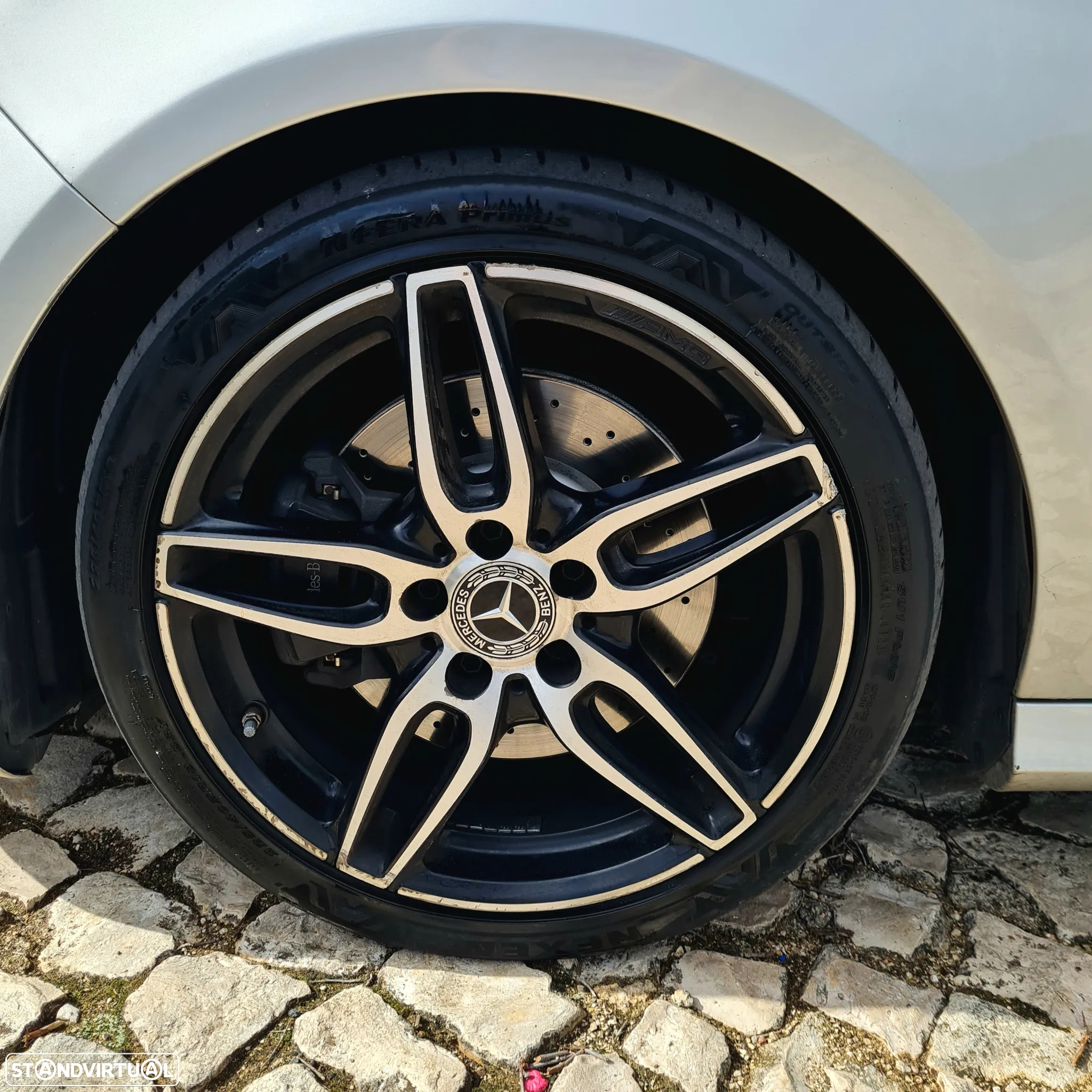 Mercedes-Benz CLA 220 d Shooting Brake AMG Line Aut. - 30