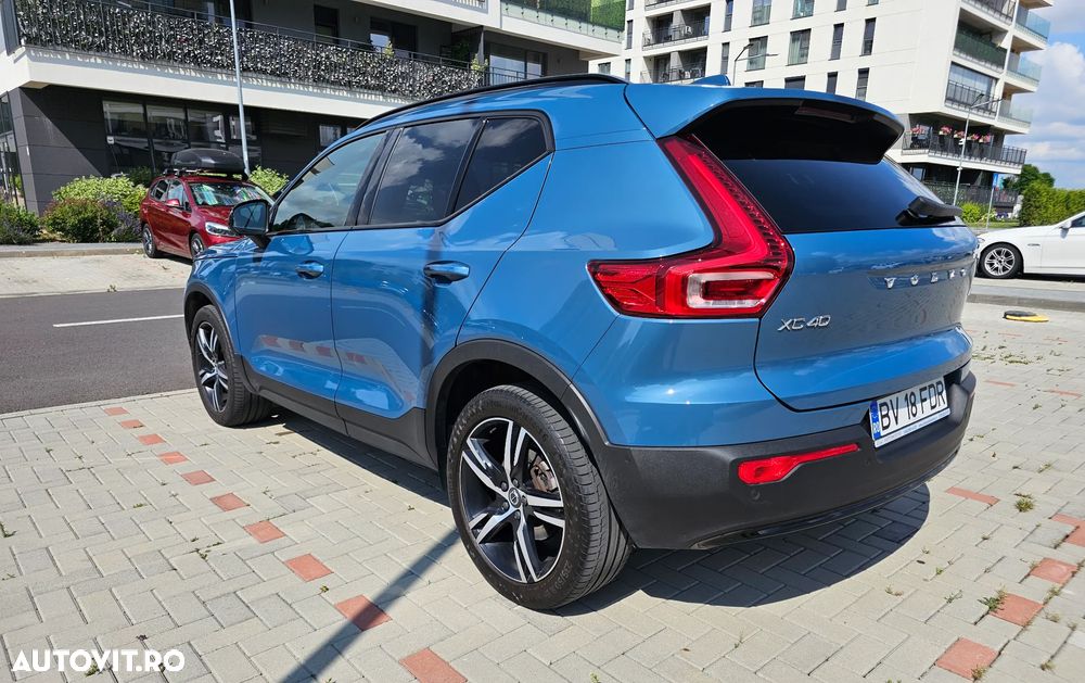 Volvo XC 40 B4 B AWD DKG Plus Dark - 6