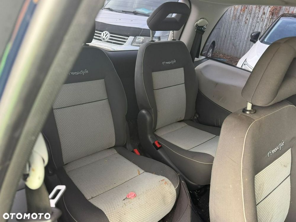 Volkswagen Sharan - 11