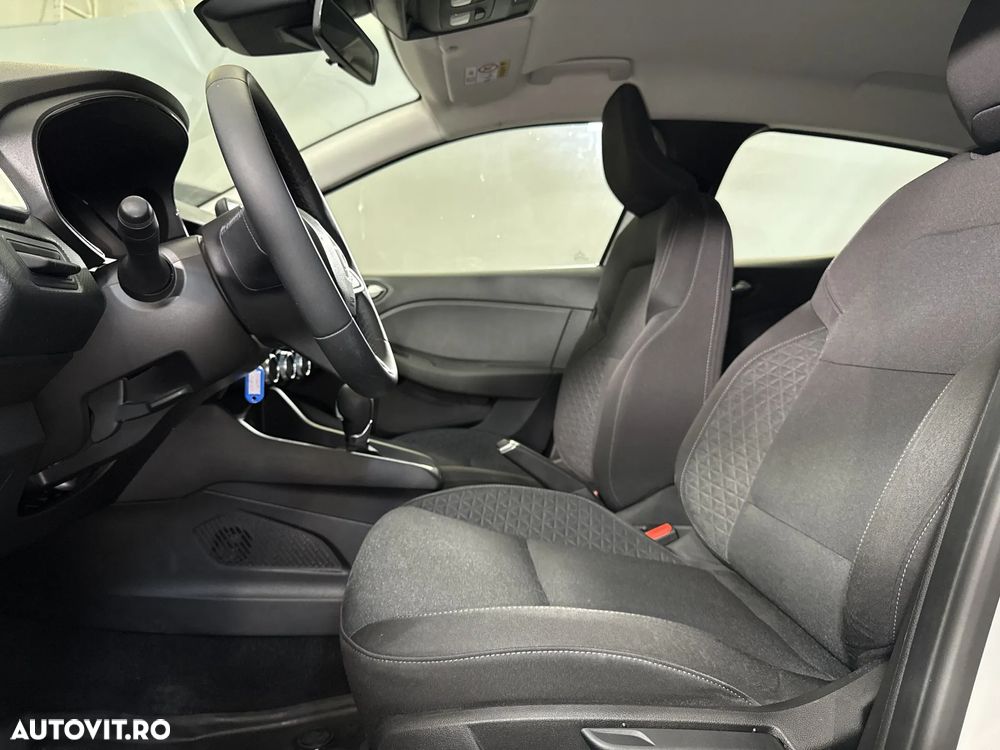 Renault Clio - 22