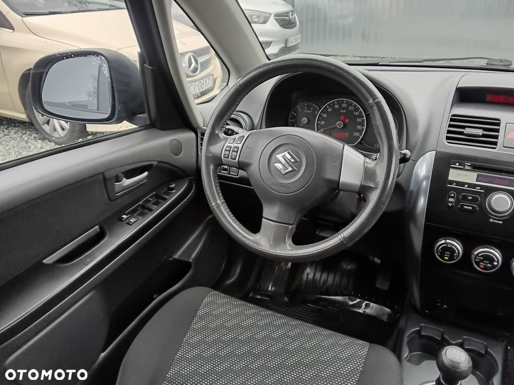 Suzuki SX4 - 15