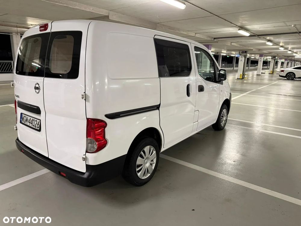 Nissan NV200 - 14