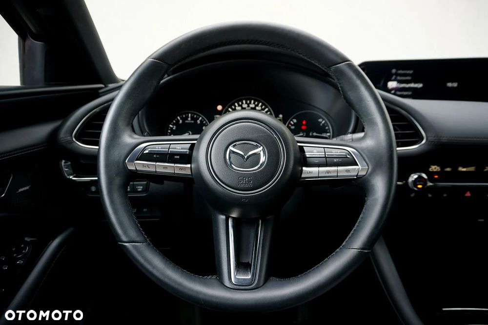 Mazda 3 2.0 mHEV Hikari - 17