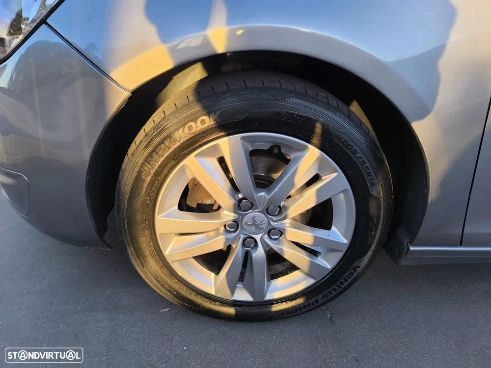 Peugeot 308 1.6 e-HDi Active - 17