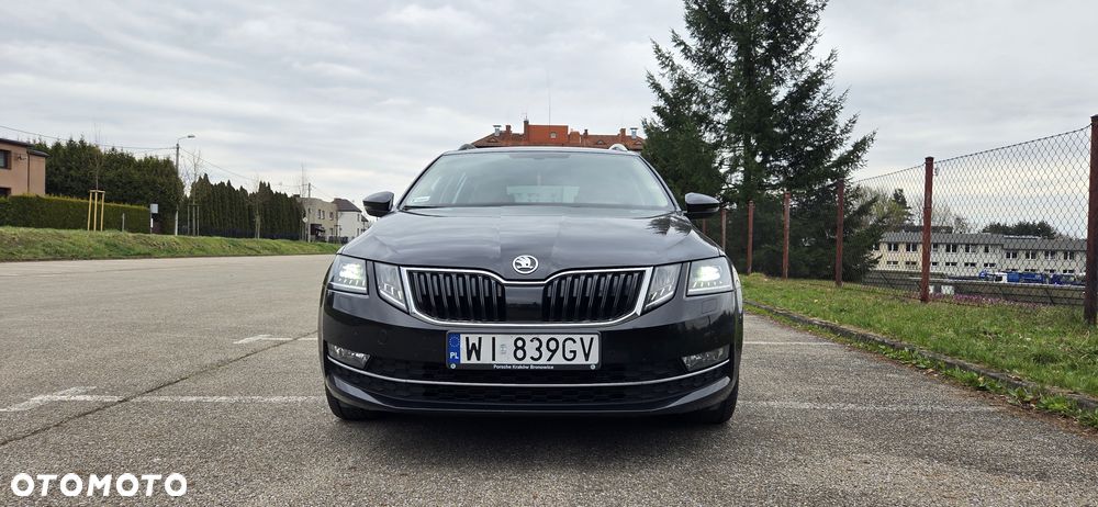 Skoda Octavia 2.0 TDI 4x4 Clever DSG - 1