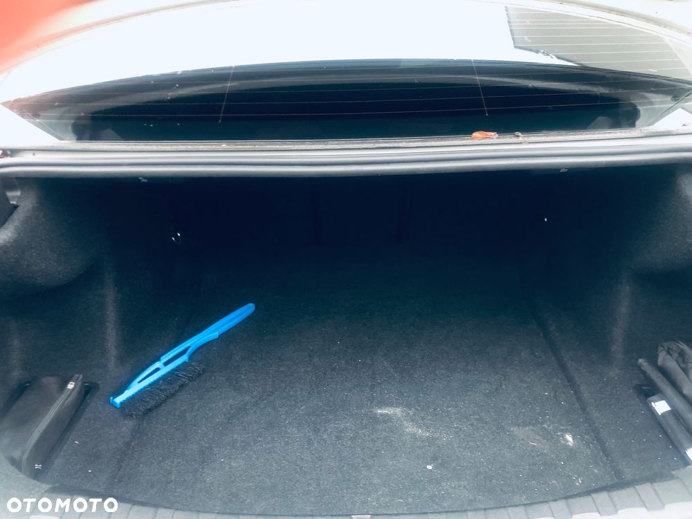 BMW Seria 3 318d Business Edition - 5