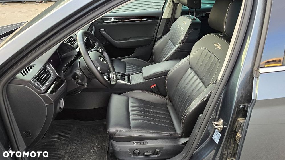 Skoda Superb 2.0 TDI SCR L&K DSG - 2