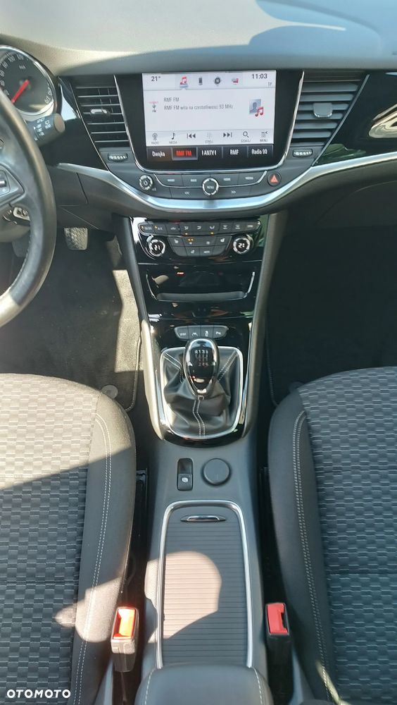 Opel Astra 1.4 T Dynamic - 10