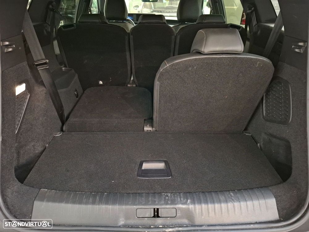 Peugeot 5008 1.2 Hybrid Allure e-DCS6 - 7