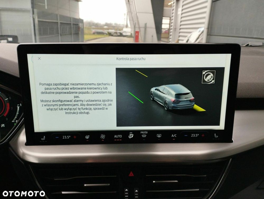 Ford Focus 1.0 EcoBoost mHEV Titanium X - 27