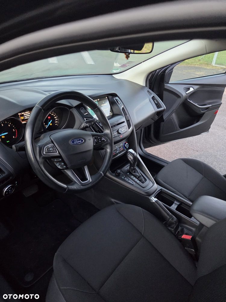Ford Focus SW - 10