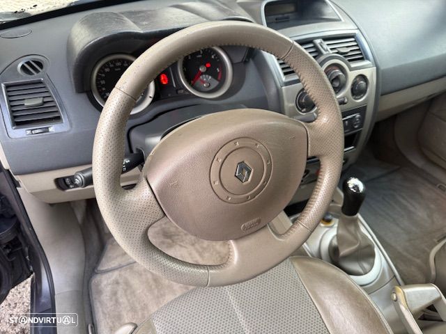 Renault Mégane 1.5 dCi Confort - 17