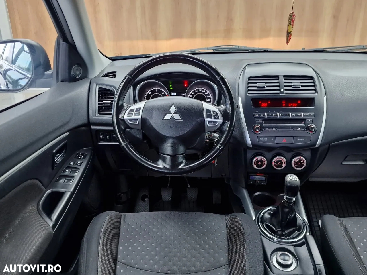 Mitsubishi ASX - 19