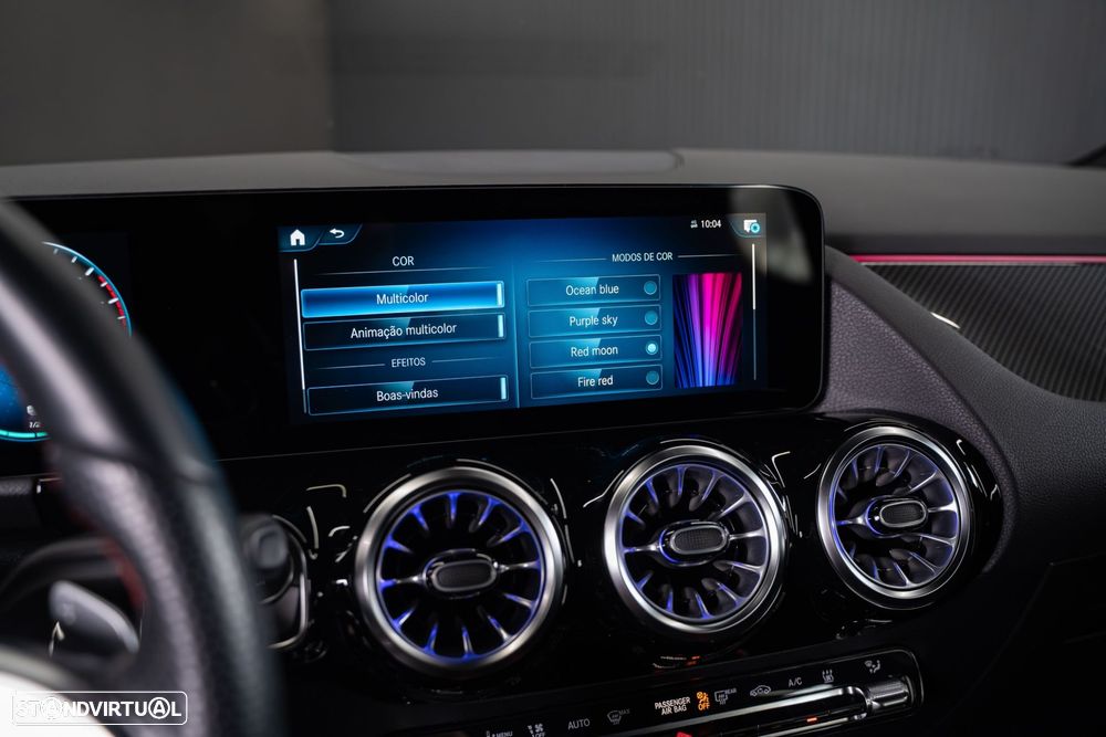 Mercedes-Benz GLA 250 e 8G-DCT - 29