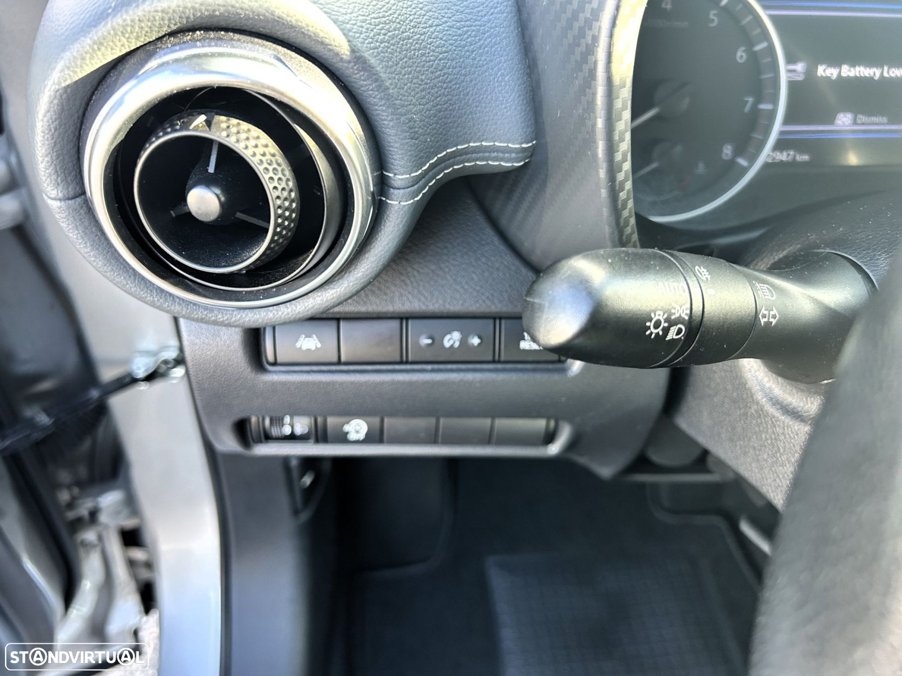 Nissan Juke 1.0 DIG-T N-Connecta DCT - 12