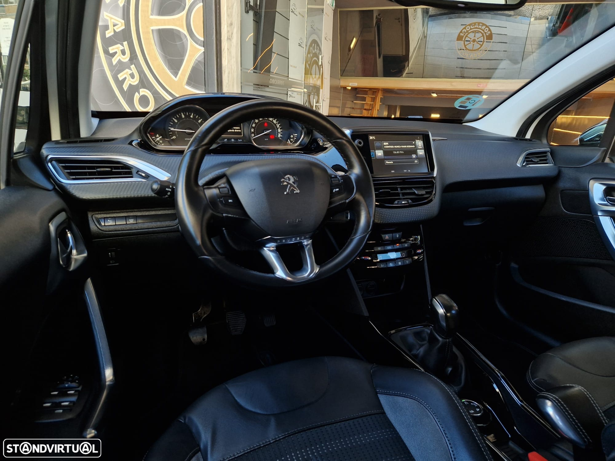 Peugeot 2008 1.2 PureTech Allure - 15
