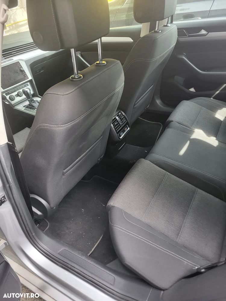 Volkswagen Passat 2.0 TDI DSG 4Motion Comfortline - 16