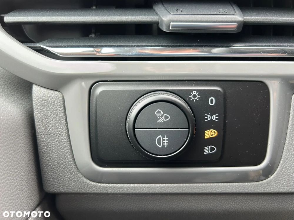 Volkswagen Caravelle - 32