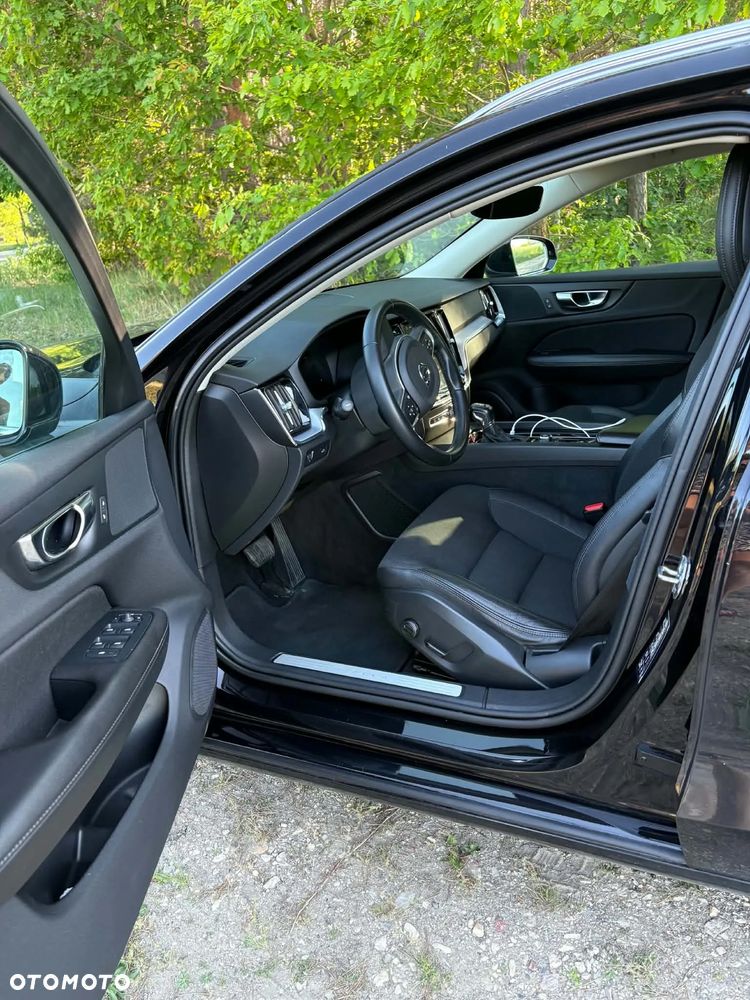 Volvo V60 D3 Momentum Pro - 12