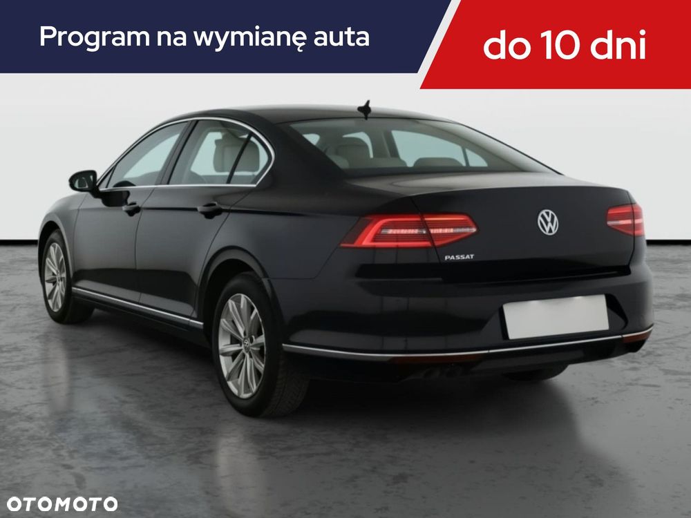 Volkswagen Passat - 6