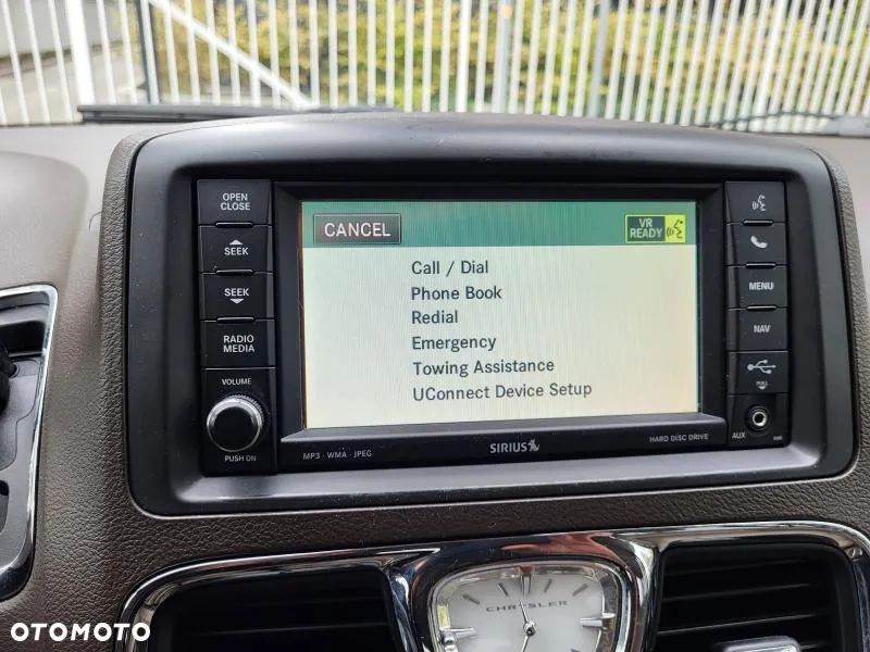 Chrysler Town & Country 3.6 Touring - 14