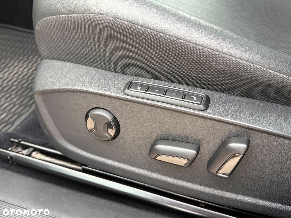 Volkswagen ID.4 4MOTION Pro - 19