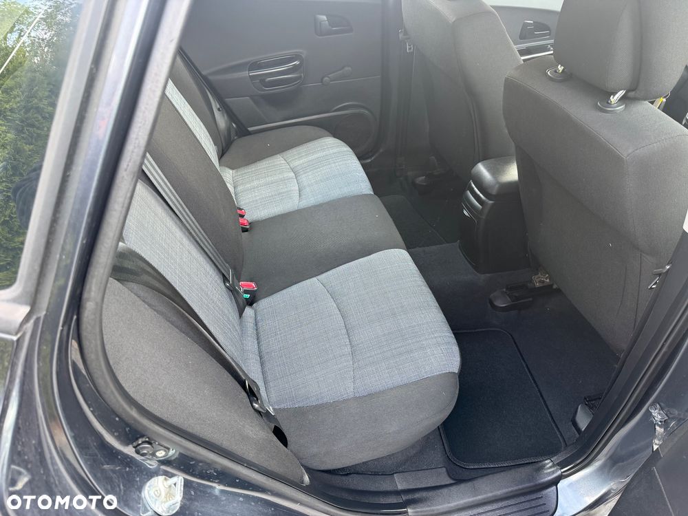 Kia Ceed 1.4 CVVT Dream-Team Edition - 18