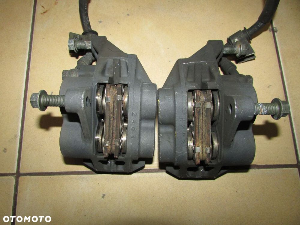 Yamaha BT 1100 Bulldog zaciski hamulcowe przód - 2