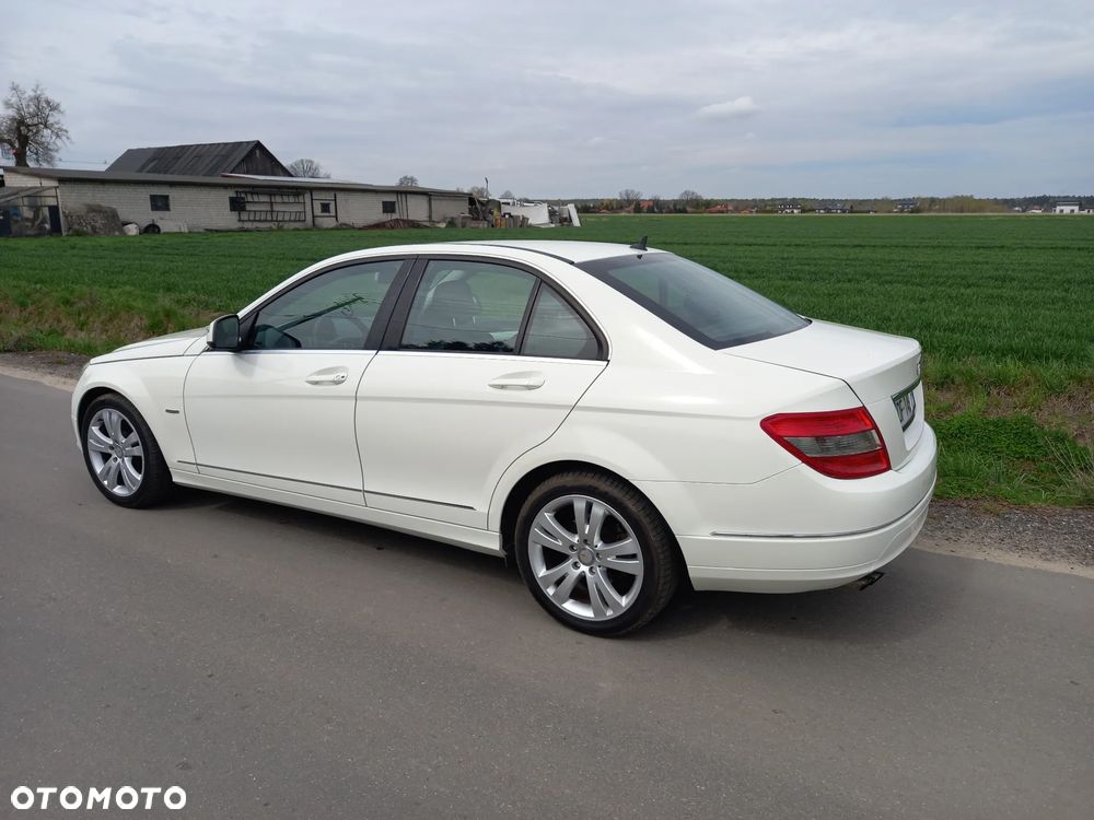 Mercedes-Benz Klasa C 200 CDI Avantgarde - 13