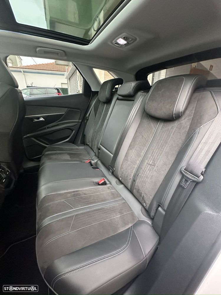 Peugeot 3008 1.2 PureTech Allure Pack EAT8 - 11