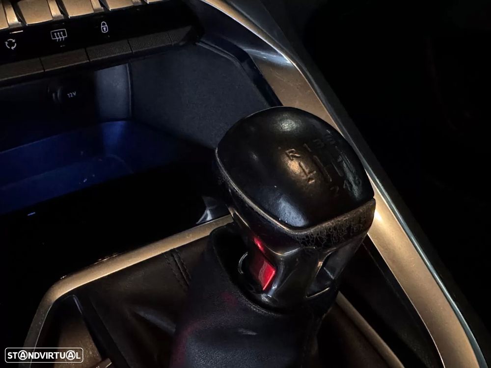 Peugeot 3008 1.5 BlueHDi Active Pack - 31