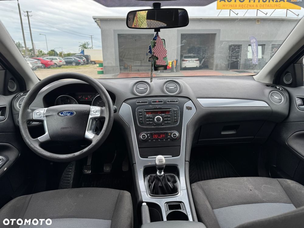 Ford Mondeo 2.0 TDCi Ambiente - 5
