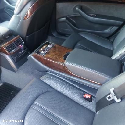 Audi A8 2018 photo 4
