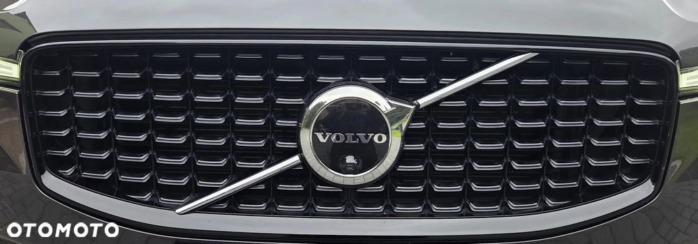 Volvo XC 60 B4 D Ultimate Dark - 23