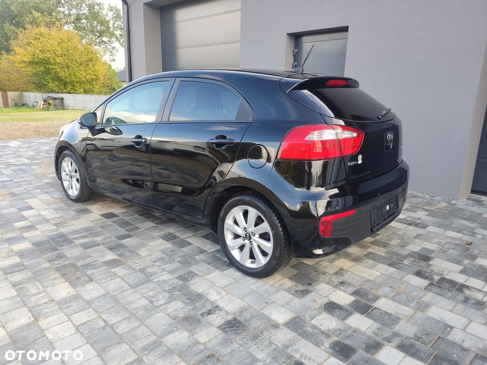 Kia Rio - 5